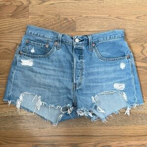 Levi's Women's Denim Shorts 501 sz 31 High Rise Button Fly Distressed Mid Blue